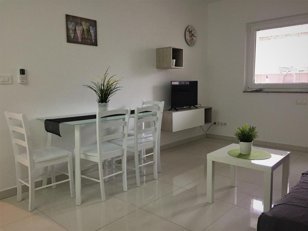 Apartmani Orhideja Rab Town Kültér fotó