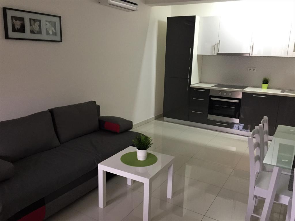 Apartmani Orhideja Rab Town Kültér fotó